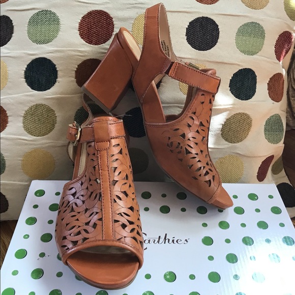 Earth Shoes - 🎉🎉🎉 ♥️HP♥️ 🎉🎉🎉Gorgeous Calf Leather Sandals